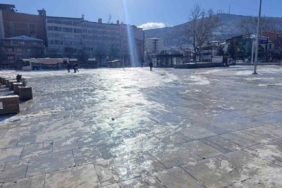 Afyonkarahisar yılın ilk gününe dondurucu soğukla başladı