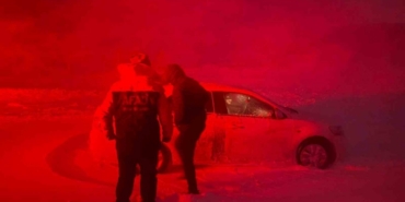 Ağrı’da AFAD ekipleri mahsur kalan vatandaşlara ulaştı