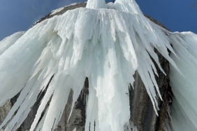 Ağrı’da dondurucu soğuk etkisini sürdürüyor