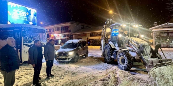 Akçadağ Belediyesi’nin kar mesaisi sürüyor