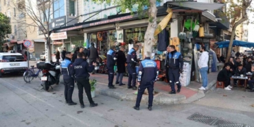 Akdeniz’de kaldırım ve yol işgaline geçit yok