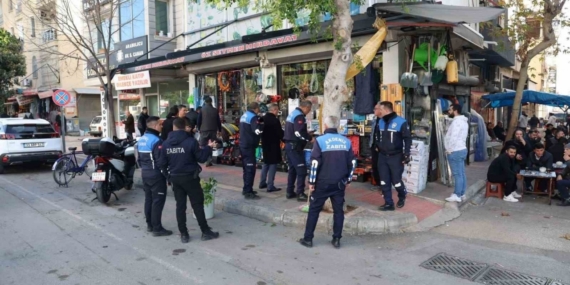 Akdeniz’de kaldırım ve yol işgaline geçit yok