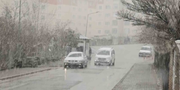 Aksaray’da kar yağışı etkili oluyor