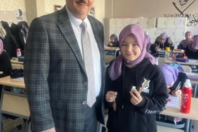 Akşemsettin Kız Anadolu İmam Hatip Lisesi’nde öğrencilere "Tohumlu Kalem" sürprizi