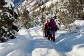 Aladağlar’da ziyaretçilere dört mevsim görsel şölen