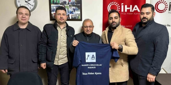 Anahtar Partili gençlerden İHA’ya ziyaret