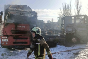 Ankara’da yediemin otoparkındaki tır yangını kontrol altına alındı