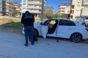 Antalya’da seyir halindeki otomobile silahlı saldırı: 1 yaralı