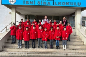 Antalyaspor’dan, Kapaklı’daki öğrencilere hediye