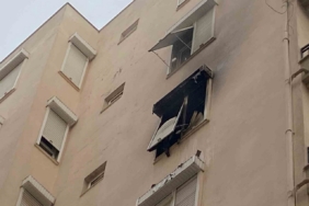 Apartman dairesindeki yangın korkuttu