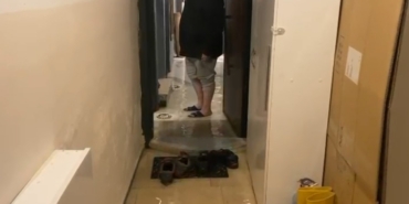 Arnavutköy’de sağanak yağışta ev ve iş yerlerini su bastı