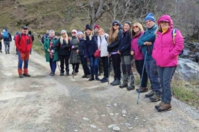 Asmasu Şelalesi’ne yürüdüler