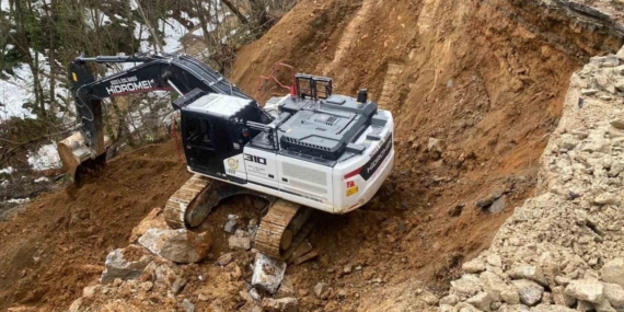 Aynı noktada 3 gün arayla heyelan meydana geldi