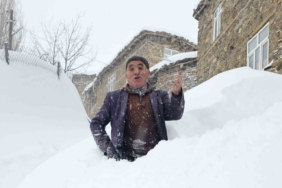 Bahçesaray’da 71 yerleşim yerinin yolu kardan kapalı