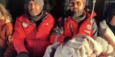 Bahçesaray’da iki hasta helikopterle Van’a sevk edildi