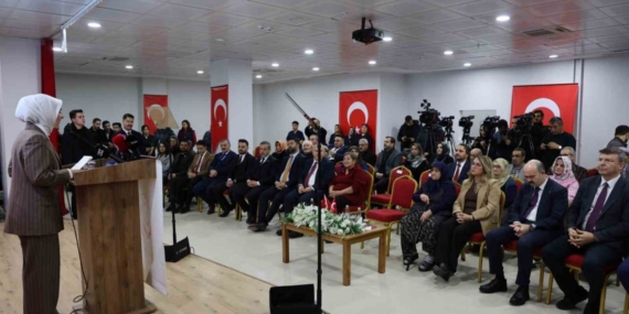 Bakan Göktaş "Yaşlılara yönelik hizmetleri bütüncül bir yaklaşımla sürdürüyoruz"