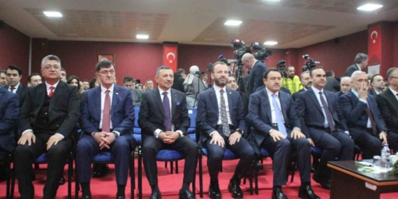 Bakan Kacır: "Kütahya, Türkiye’nin kalkınma yolculuğunda özel bir yere sahip"