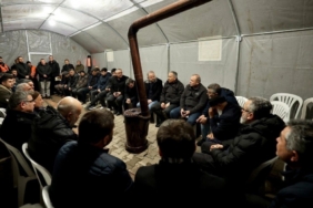 Bakan Yerlikaya, Yalova’da şehit polis Yasin Koçyiğit’in ailesini ziyaret etti