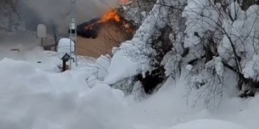 Bartın’da 1125 metre rakımda çıkan ev yangını korkuttu