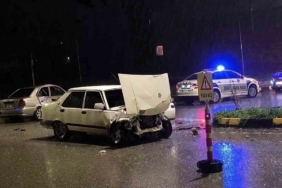 Bartın’da sağanak yağış kazayı beraberinde getirdi: 2 yaralı