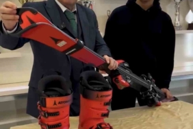 Başarılı sporcuya malzeme desteği