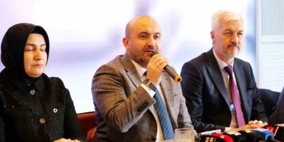 Başkan Albayrak gazetecilerle bir araya geldi