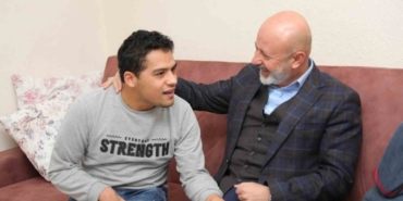 Başkan Çolakbayrakdar: "Her bir hemşehrimizin hayatına dokunacak hizmetler üretiyoruz"