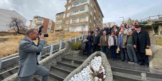 Başkan Özdemir: "Gazeteciler en özel günlerinde bile mesleklerini bırakamıyor"