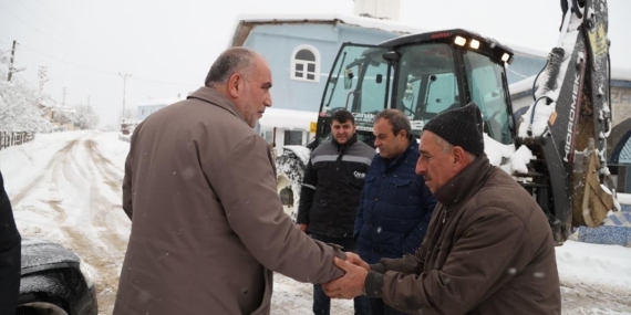 Başkan Sandıkçı: "Karla mücadele çalışmalarına aralıksız devam ediyoruz"