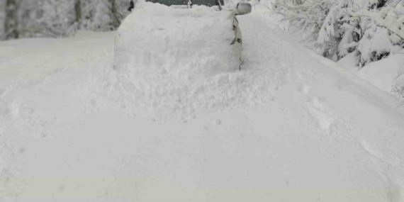 Başkent EDAŞ zorlu kış şartlarında 7/24 sahada mücadele ediyor