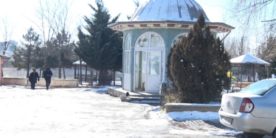 Başkentteki su kesintisine vatandaşlardan tepki