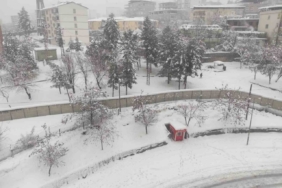 Batman’da bir ilçede eğitime kar tatili