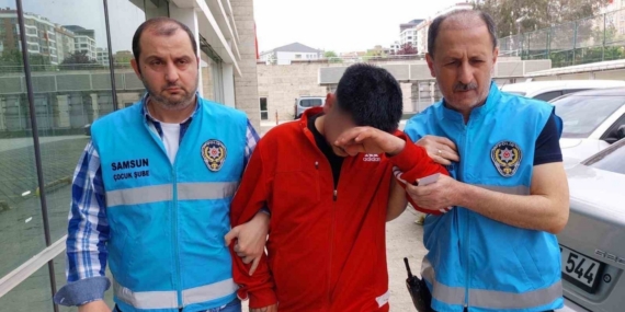 Bıçakla dehşet saçan 17 yaşındaki sanığın yargılanmasına başlandı