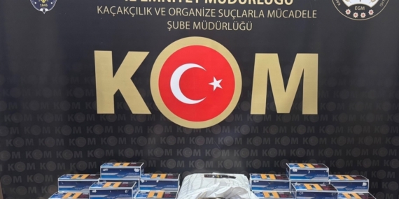 Bilecik’te araçtan binlerce makaron çıktı