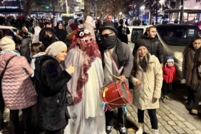 Birbirinden ilginç kostümlerle Kalandar geleneği yaşatıldı