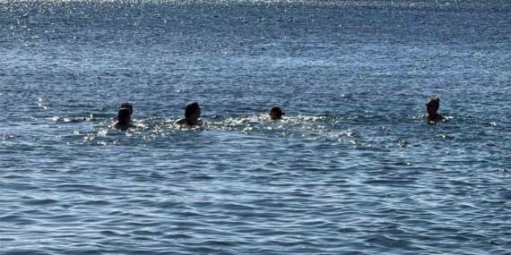 Bodrum’da yeni yılın ilk gününde denize girdiler