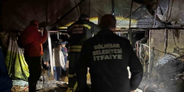 Burdur’da ahır yangını korkuttu