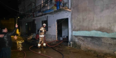 Bursa’da 2 katlı evde çıkan yangın korkuttu