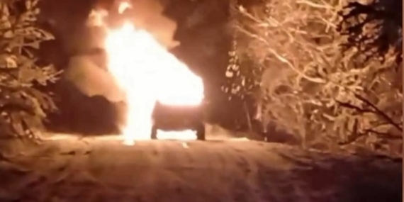 Bursa’da alev alev yanan cip hurdaya döndü