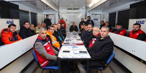 Bursa’da deprem tatbikatı gerçeğini aratmadı