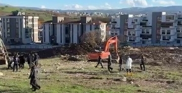 Bursa’da inşaat sahasında patlama kontrolden çıktı... Araçlar, binalar hasar aldı