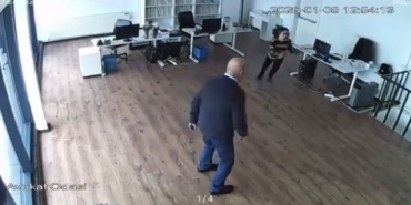 Bursa’da lodos dehşeti: Plazanın tavanı çöktü, facia kıl payı atlatıldı