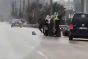 Bursa’da tartıştığı kuryeyi dövdü: O anlar kameraya yansıdı