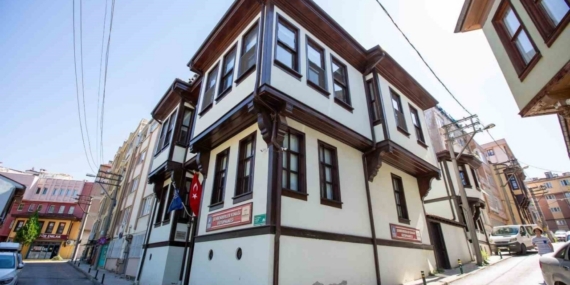 Bursa’nın bilgiye açılan kapılarına yoğun ilgi