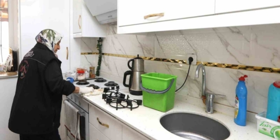 Büyükşehir 2025 yılında engelli ve bakıma muhtaç bireylerin 2 bin 795 kez kapısını çaldı