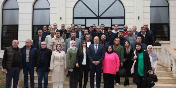 Büyükşehir Belediye Başkanı Gülpınar, gazetecilerle buluştu