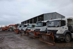 Büyükşehir kar mesaisine hazır: 49 araç ve 98 personel teyakkuza geçti