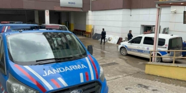 Çatıdan düşen bina yöneticisi hayatını kaybetti