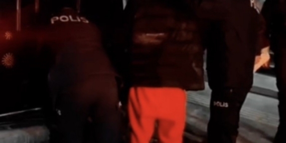 Çatılardan atlayarak izini kaybettirmeye çalıştı, polis ekiplerinden kaçamadı