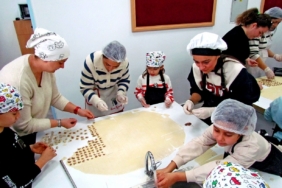 Çeşme’de öğrencilerden hem öğretici ve hem lezzetli etkinlik